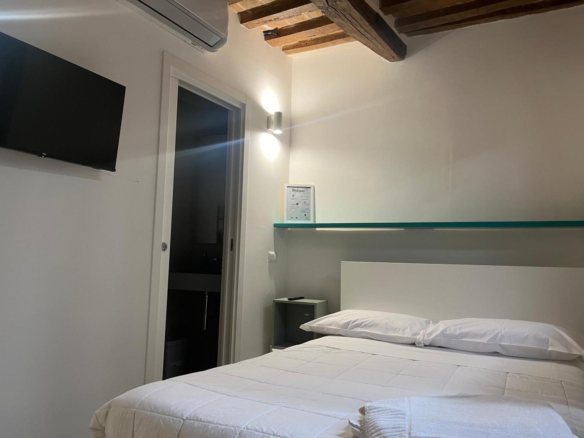 L'Inferno Di Dante Bed & Breakfast Gubbio Exterior photo